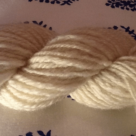 Undyed BFL Top 1kg - Image 3