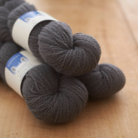 Alum Beck 4ply yarn, dark slate grey yarn, rare breed, slaughter free Border Leicester sheep