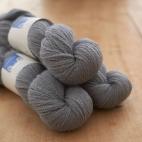 Wainstones DK yarn, pale grey, pure wool yarn from border leicester sheep. Rare breed and slaughter free.